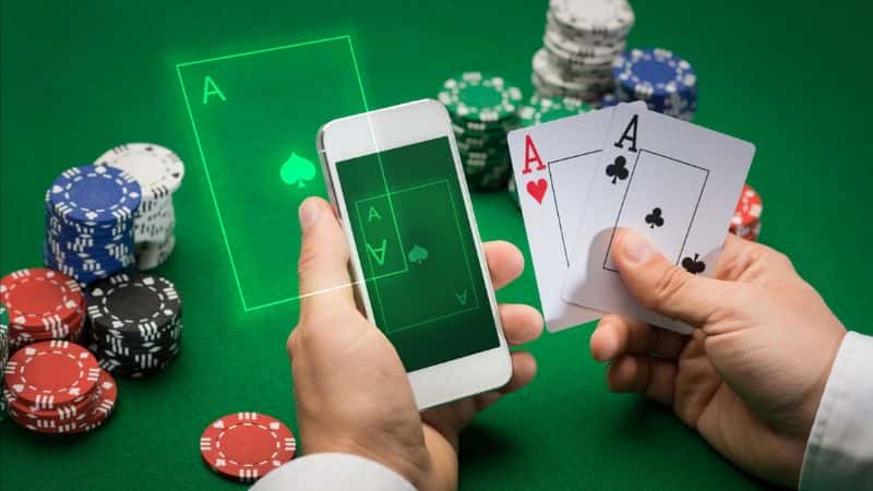 No Commission Baccarat pays most wins at a clean 1:1.