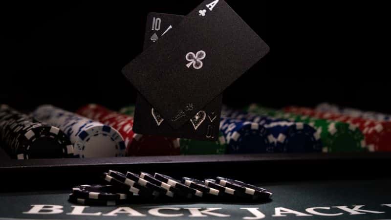 When to Hit, Stand, Double, or Split – The Accurate Strategy Guide